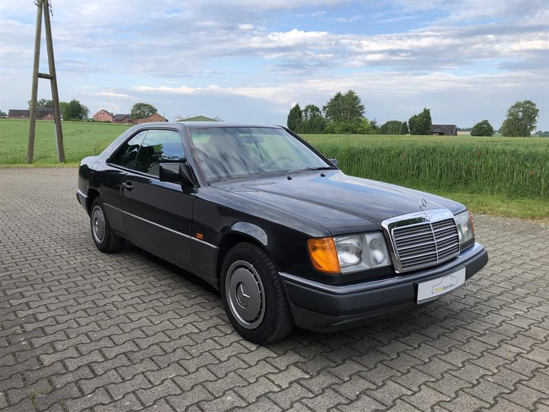 Mercedes 200CE-16V Coupe