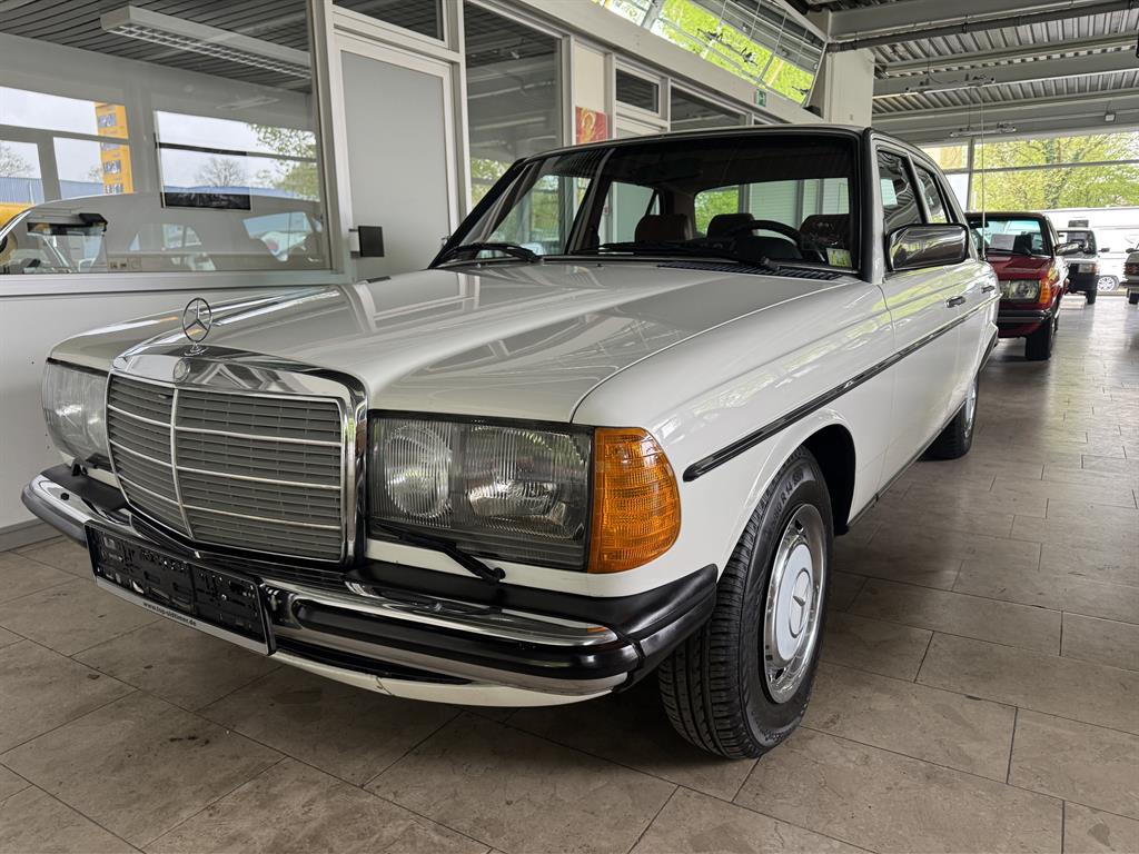 Mercedes 200 Automatik , ESSD u.v.m. sehr gepflegt aus eigener Sammlung