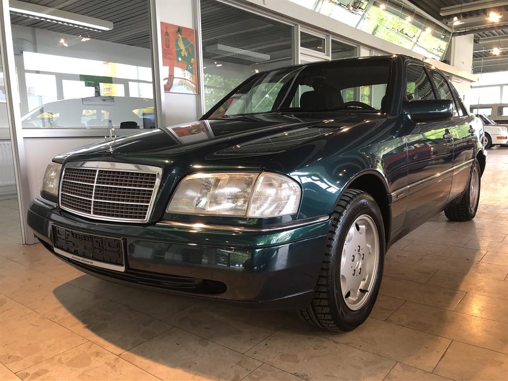 Mercedes C180 Elegance Traumzustand !