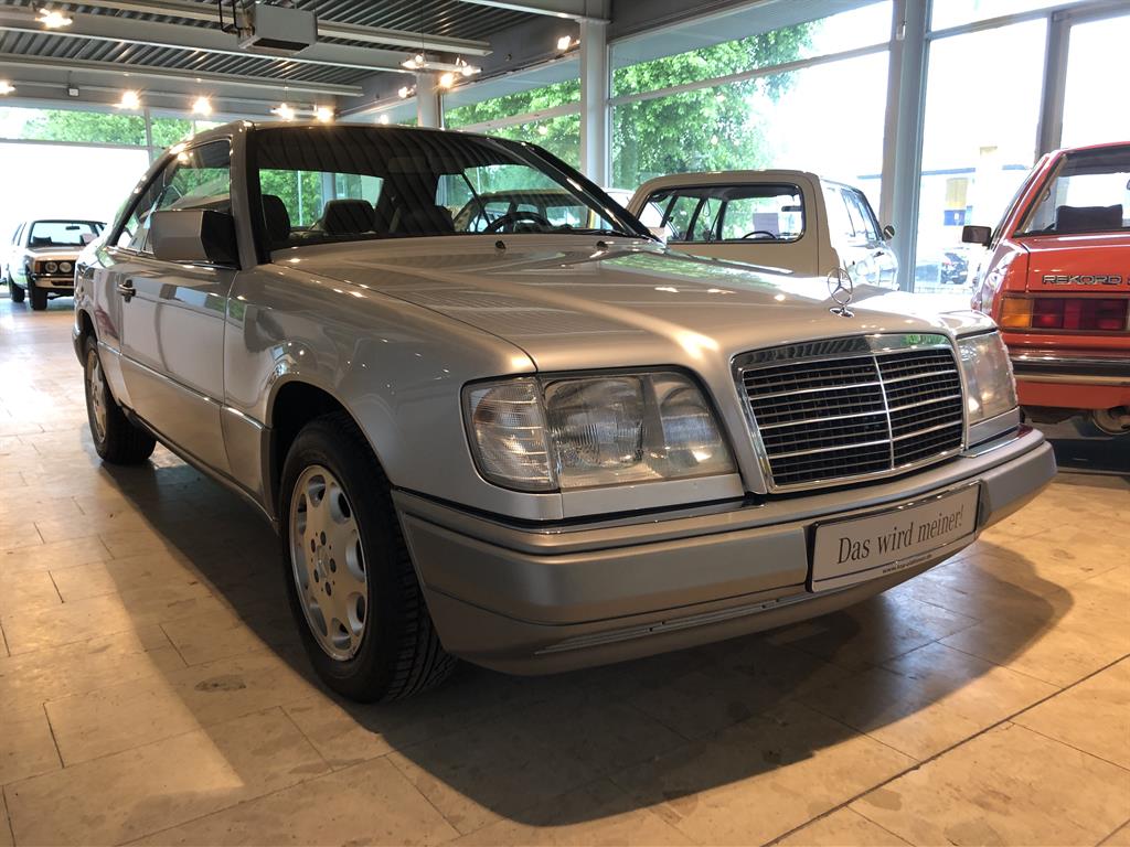 Mercedes E320 Coupe perfekter Zustand 67.000km