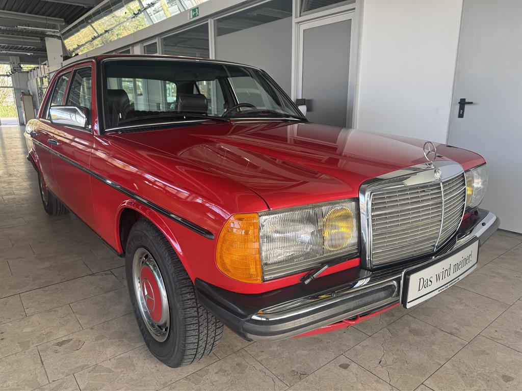 Mercedes 300D Automatik Schiebedach Klima Sammlerzustand